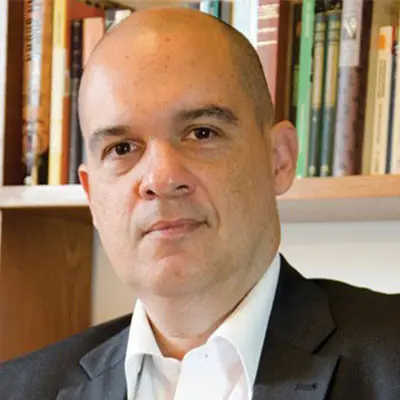 Alexandre Teixeira, Jornalista e pesquisador — Palestrante Corporativo