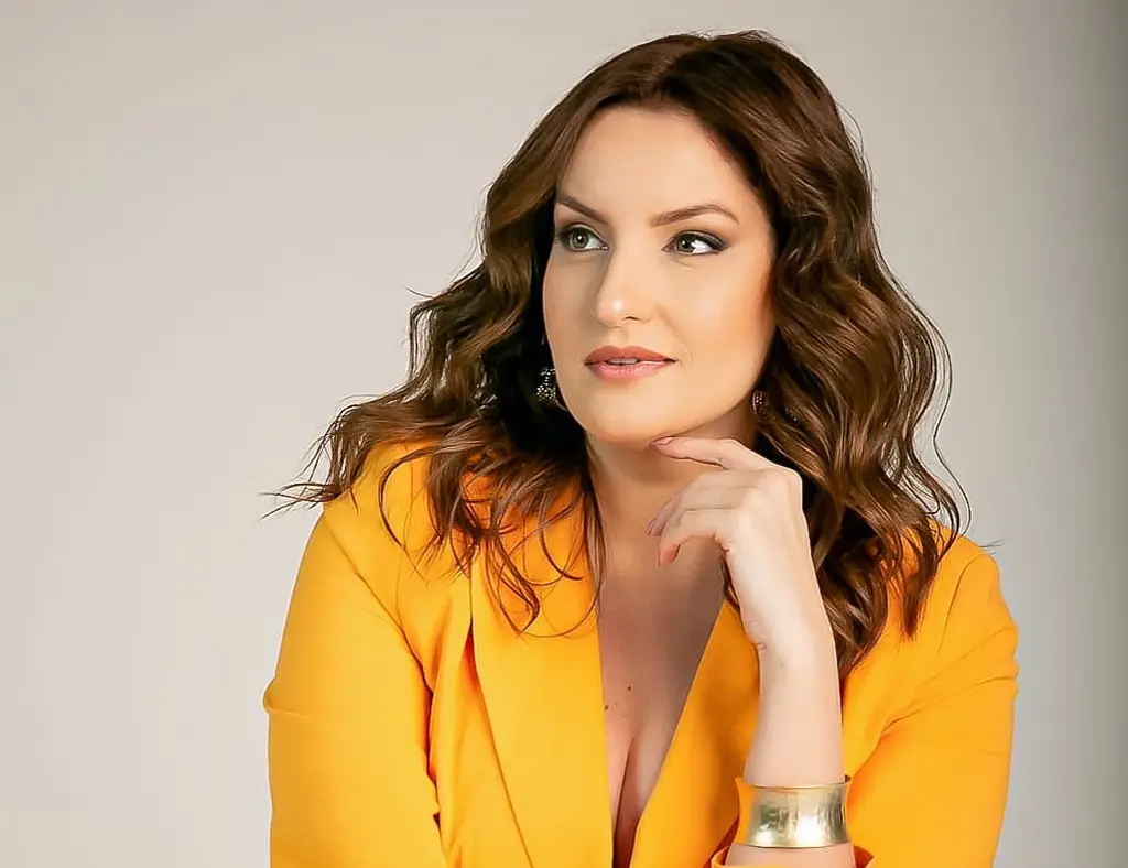 Alzira Vasconcelos, Consultora de moda e especialista em experiência do cliente — Palestrante Corporativo