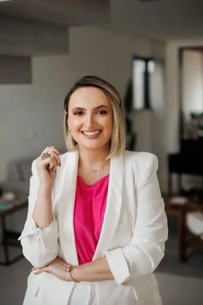 Caroline Andreola, Head de Customer Success & Experience — Palestrante Corporativo