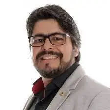 Cristiano Morales, Administrador de empresas e compositor — Palestrante Corporativo