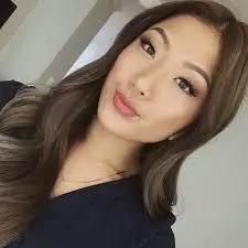 Erin Kim, Diretora de comunicação em agricultura celular — Palestrante Corporativo