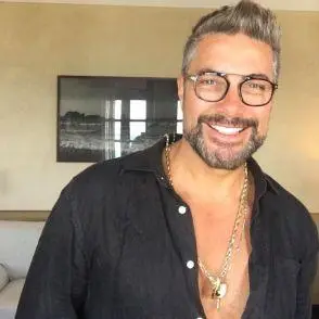 Fernando Torquatto, Maquiador, fotógrafo e consultor de estilo — Palestrante Corporativo