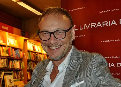 Flavio Gomes, Jornalista, dublê de piloto, escritor e professor — Palestrante Corporativo