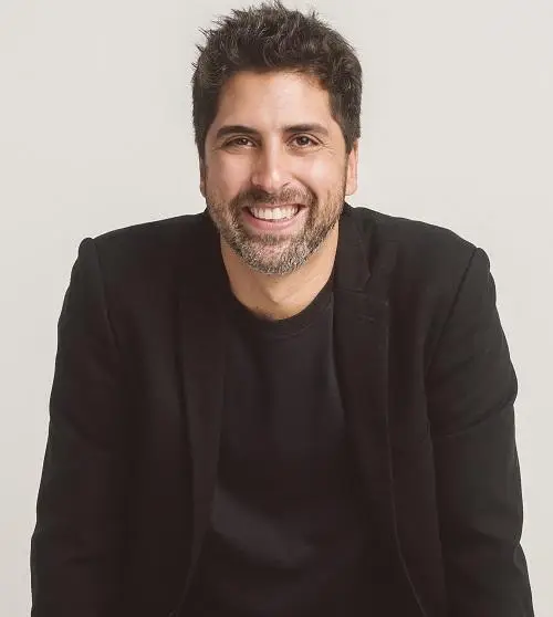 Gabriel Louchard, Ator, humorista, mágico e apresentador — Palestrante Corporativo