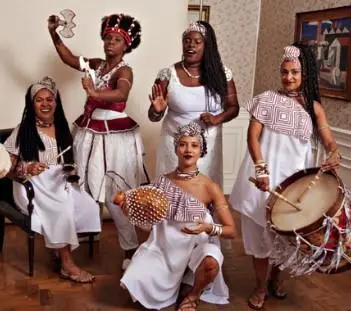 Grupo Ilú Obá de Min, Percussionista, fundadora e presidente do Grupo Ilú Obá de Min — Palestrante Corporativo