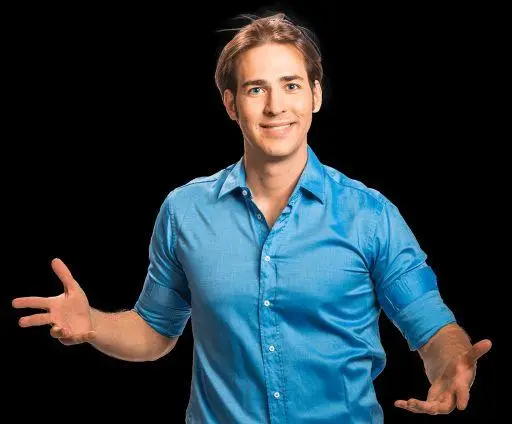 Guilherme Ávila, Ilusionista e palestrante corporativo — Palestrante Corporativo
