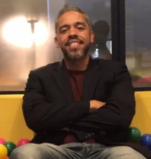 Prof Marcio Bastos, Psicólogo e palestrante — Palestrante Corporativo