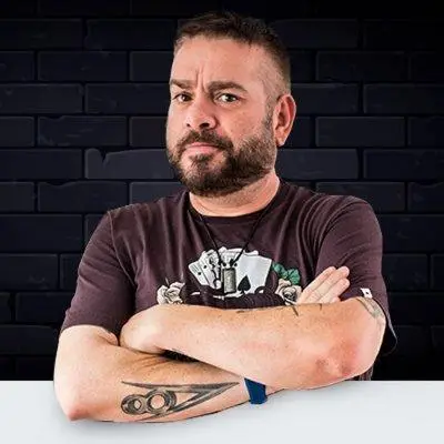 Marcos Chiesa ''Bola'' - Panico, Comunicador e influenciador — Palestrante Corporativo