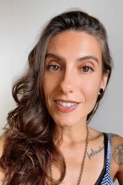 Mari Holtz, Instrutora de Yôga e palestrante — Palestrante Corporativo