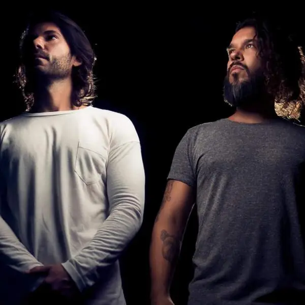 Reverb Poesia, Poeta e músico — Palestrante Corporativo