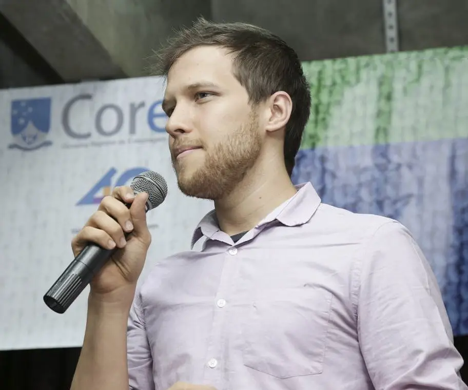 Roger Koeppl, Empreendedor social e CEO — Palestrante Corporativo