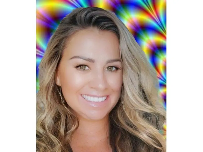 Silvana Koezuka, Hipnoterapeuta e palestrante — Palestrante Corporativo