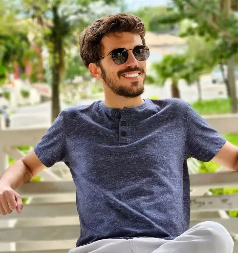 Stevan Gaipo, Comediante e palestrante — Palestrante Corporativo