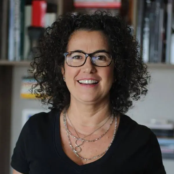 Vânia Ferrari, Administradora e especialista em desenvolvimento humano — Palestrante Corporativo
