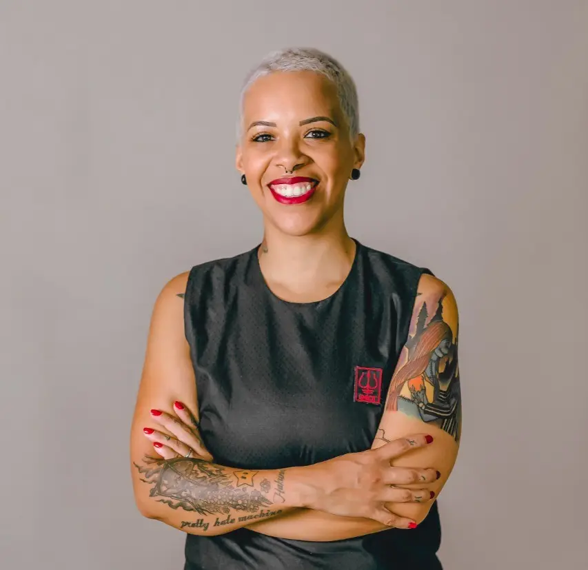 Veronica Oliveira - Faxina Boa, Empreendedora e criadora de conteúdo — Palestrante Corporativo